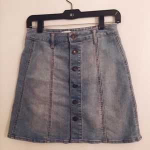 Buttoned Denim Skirt